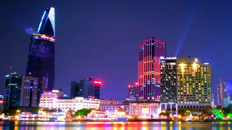 Góc nhìn Bitexco từ xa